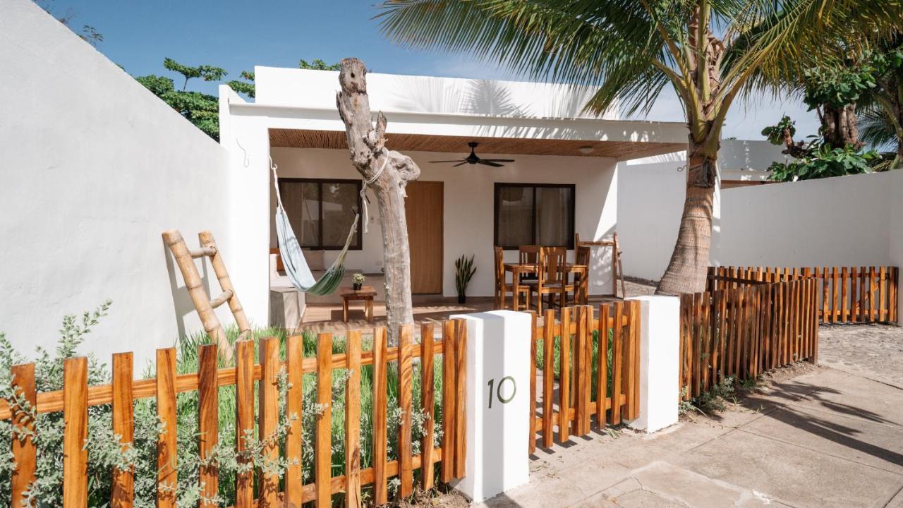 Coco Surf Tropical Village La Libertad Exterior photo
